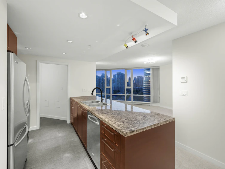 2207-918 Cooperage Way, Vancouver, BC, V6B 0A7 - 16