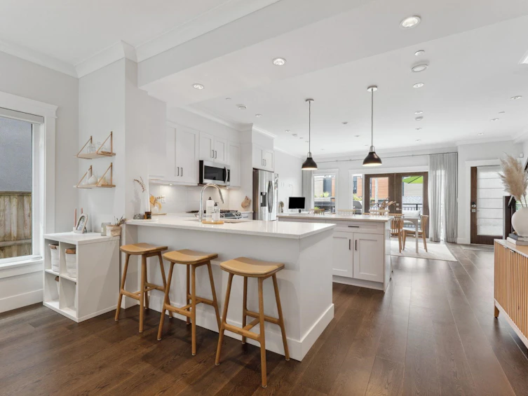 625 E 4th Street, North Vancouver, BC, V7L 1J9 - 4