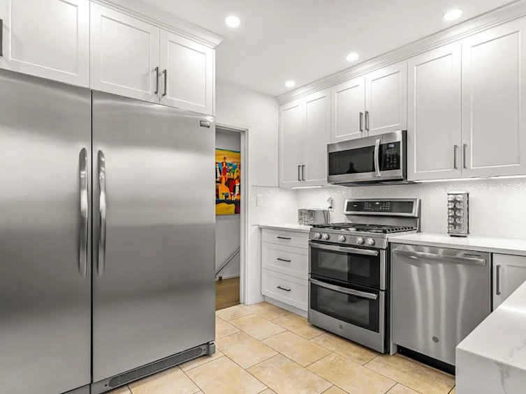 7312 Broadway, Burnaby, BC, V5A 1S2 - 17