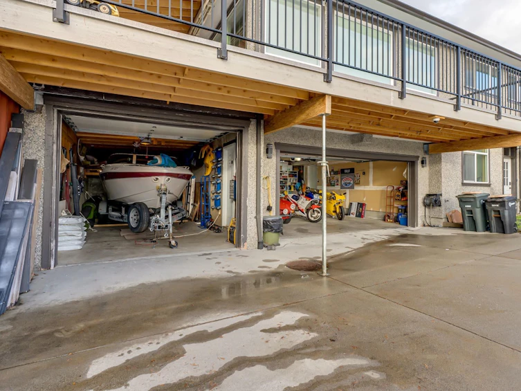 7312 Broadway, Burnaby, BC, V5A 1S2 - 11