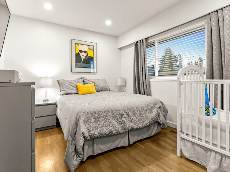 7312 Broadway, Burnaby, BC, V5A 1S2 - 26