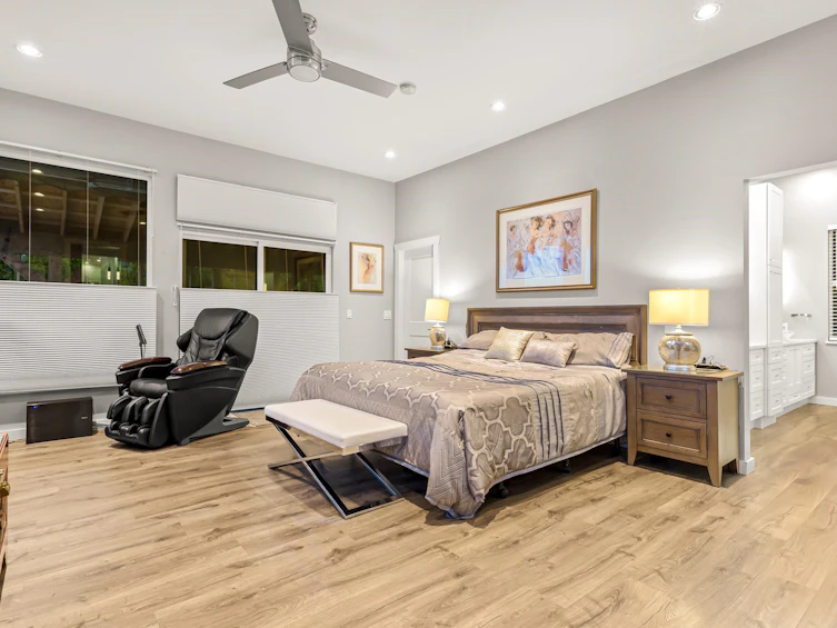 7312 Broadway, Burnaby, BC, V5A 1S2 - 21