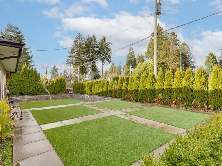 7312 Broadway, Burnaby, BC, V5A 1S2 - 6