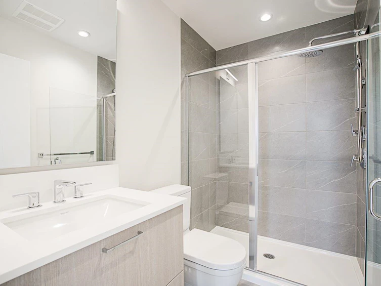 510-707 Como Lake Avenue, Coquitlam, BC, V3J 0J5 - 8