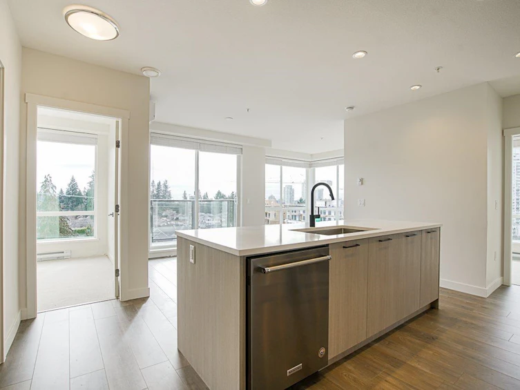 510-707 Como Lake Avenue, Coquitlam, BC, V3J 0J5 - 4