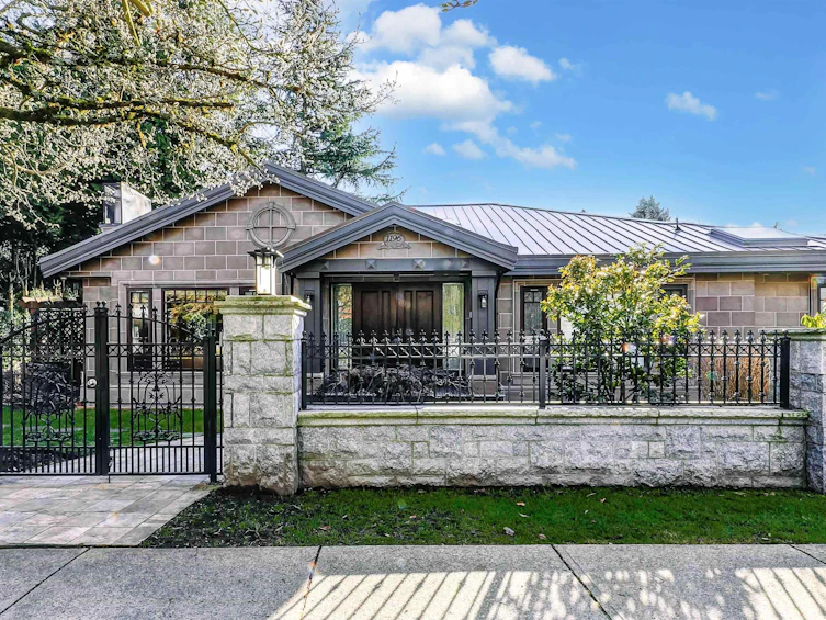 1196 W 54th Avenue, Vancouver, BC, V6P 1N1 - 33
