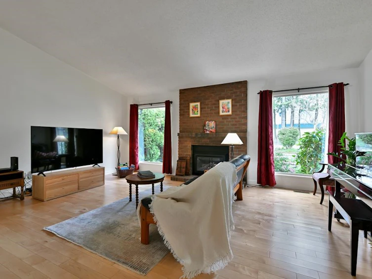 10906 80 Avenue, Delta, BC, V4C 1W3 - 4