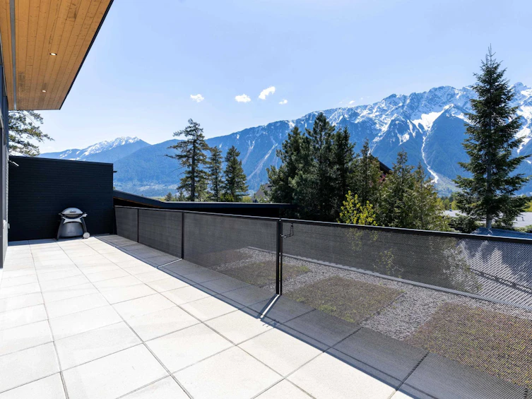 1764 Pinewood Drive, Pemberton, BC, V0N 2L3 - 2