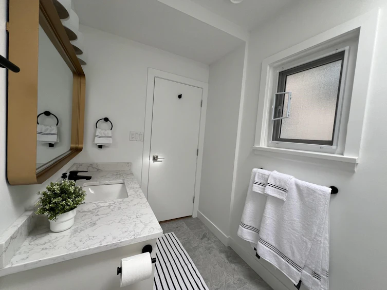 3534 W 17th Avenue, Vancouver, BC, V6S 1A1 - 25
