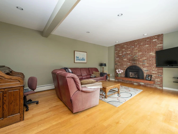 6350 Buckingham Drive, Burnaby, BC, V5E 2A7 - 14