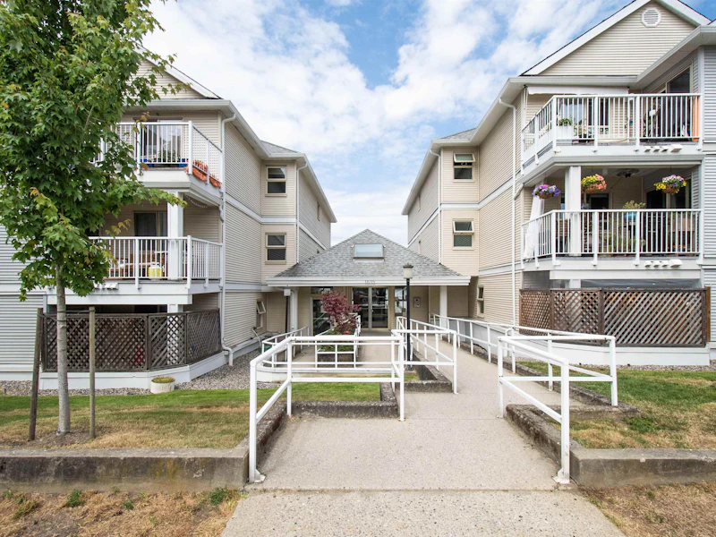 305 - 1615 Frances Street, Vancouver BC V5L 1Z3