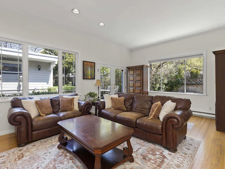 3215 W 39th Avenue, Vancouver, BC, V6N 2Z9 - 6
