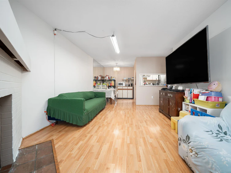 305-7511 Minoru Boulevard, Richmond, BC, V6Y 1Z3 - 7
