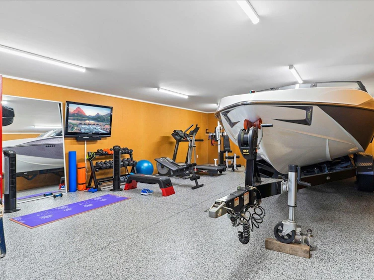 35408 Eagle Summit Drive, Abbotsford, BC, V3G 0G8 - 32