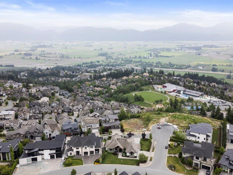 35408 Eagle Summit Drive, Abbotsford, BC, V3G 0G8 - 37