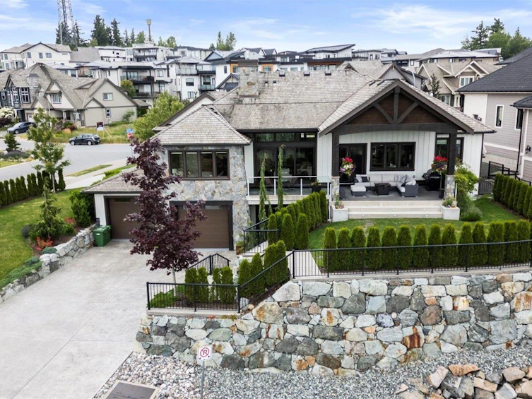 35408 Eagle Summit Drive, Abbotsford, BC, V3G 0G8 - 3