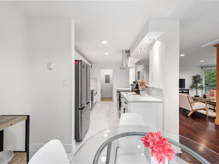 107-8600 Lansdowne Road, Richmond, BC, V6X 3L6 - 12