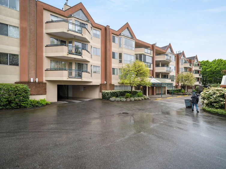 107-8600 Lansdowne Road, Richmond, BC, V6X 3L6 - 31