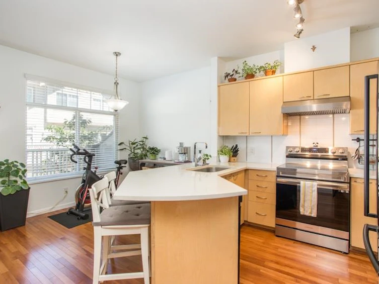 74-2678 King George Boulevard, Surrey, BC, V4P 1H6 - 5