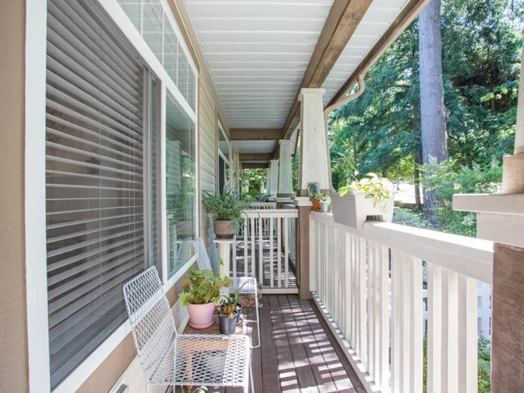 74-2678 King George Boulevard, Surrey, BC, V4P 1H6