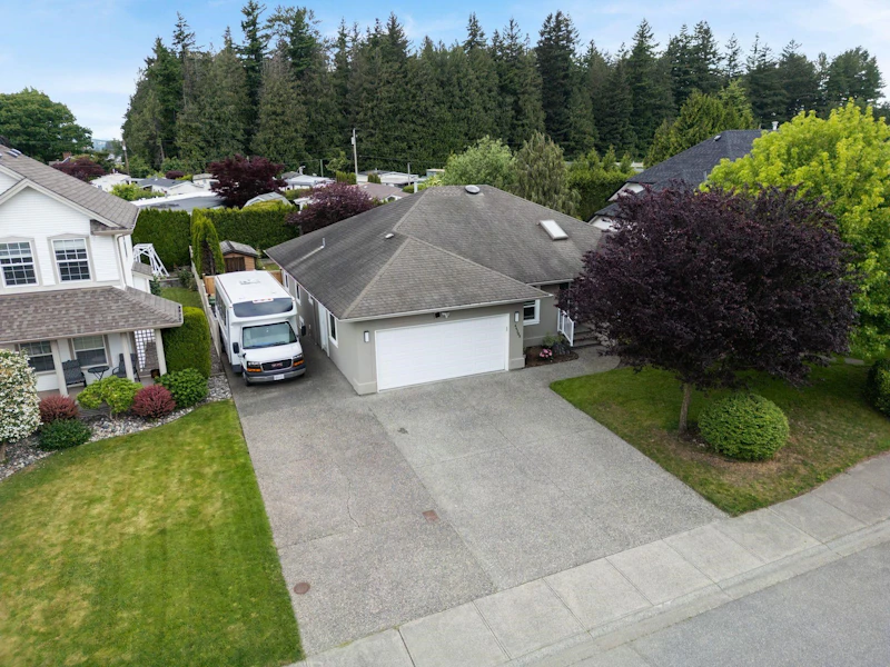 44389 Elsie Place, Chilliwack BC V2R 5L1