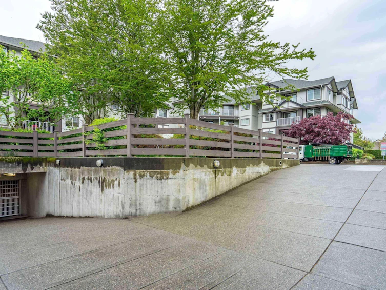 214-19320 65 Avenue, Surrey, BC, V4N 0A3 - 19
