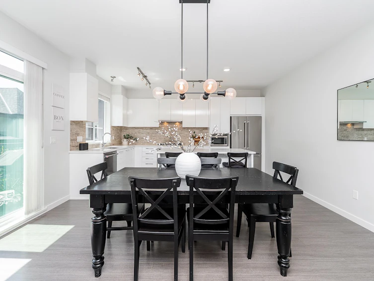 135-3500 Burke Village Promenade, Coquitlam, BC, V3E 0N2 - 4