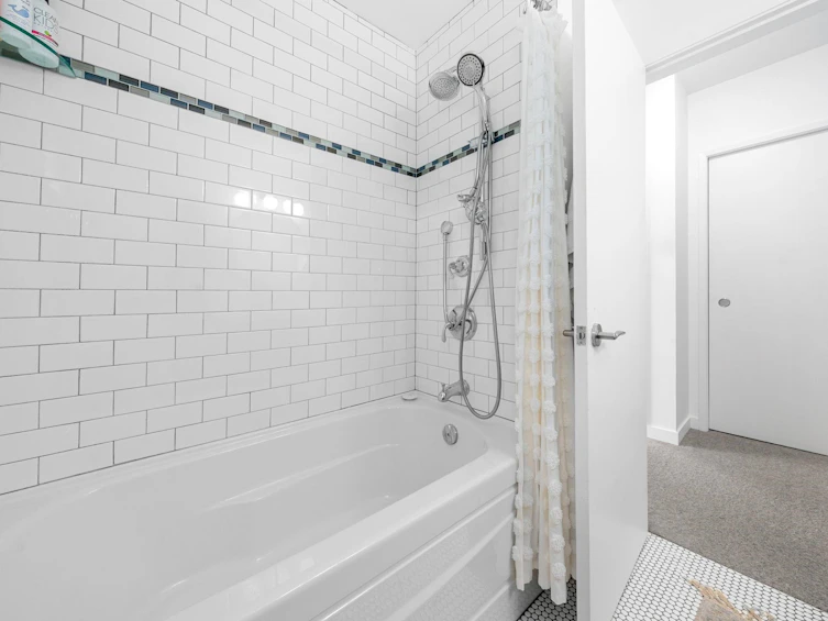 3455 Calder Avenue, North Vancouver, BC, V7N 3R8 - 26