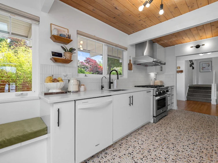 3455 Calder Avenue, North Vancouver, BC, V7N 3R8 - 15