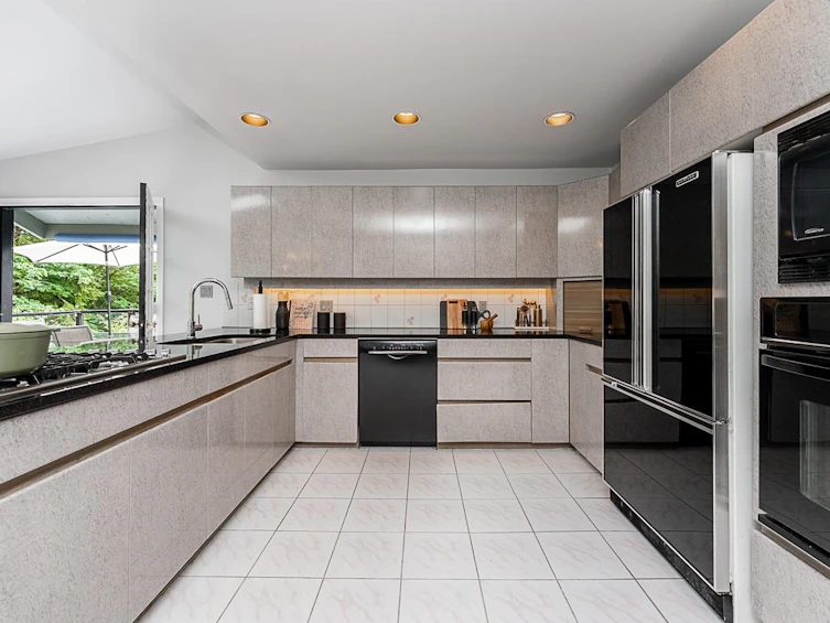 1796 Appin Road, North Vancouver, BC, V7J 2T5 - 14