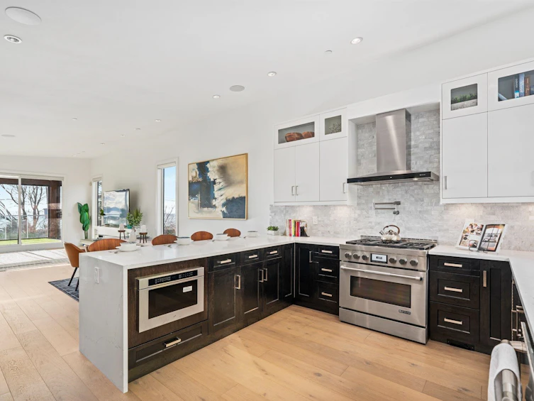14857 Buena Vista Avenue, Surrey, BC, V4B 1X3 - 10