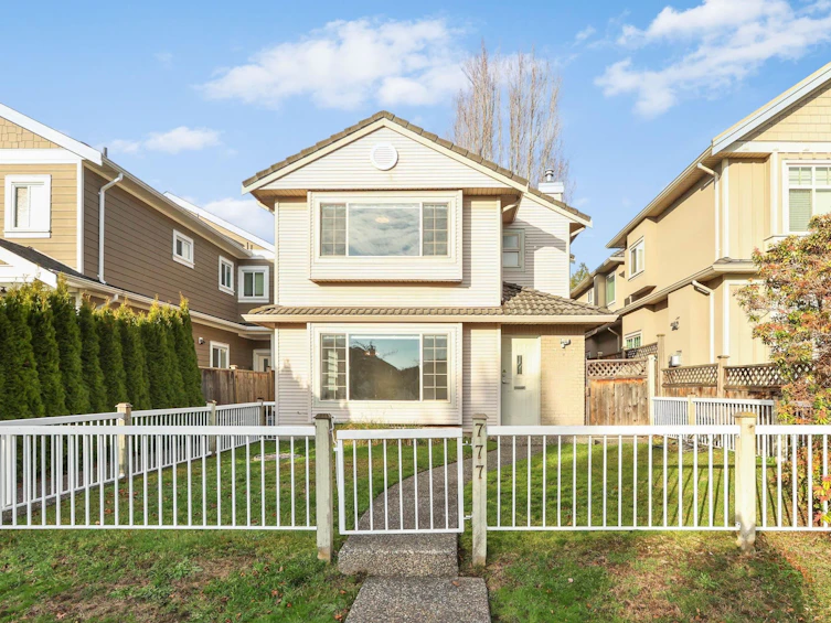 777 W 69th Avenue, Vancouver, BC, V6P 2W2 - 2
