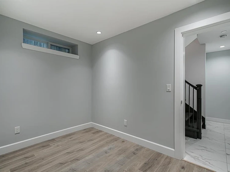 2768 E 25th Avenue, Vancouver, BC, V5R 1H7 - 21