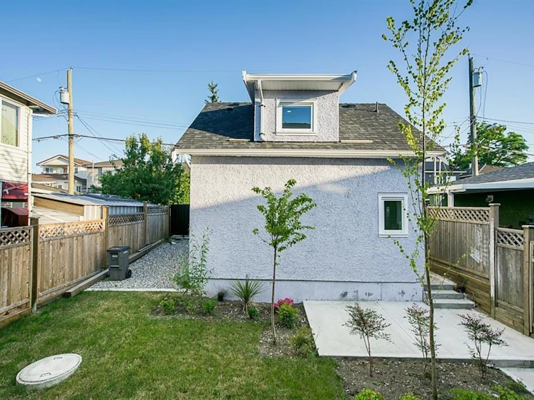 2768 E 25th Avenue, Vancouver, BC, V5R 1H7 - 28