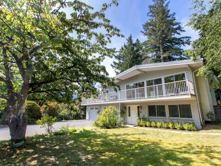 2565 The Boulevard, Squamish, BC, V0N 1H0 - 2