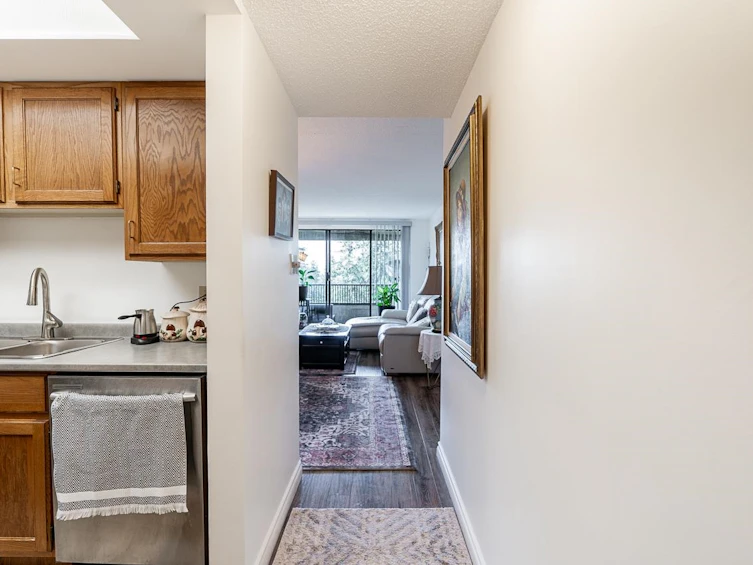 1101-6595 Willingdon Avenue, Burnaby, BC, V5H 4E5 - 8