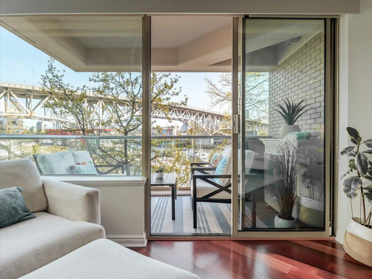 302-1600 Hornby Street, Vancouver, BC, V6Z 2S4 - 11