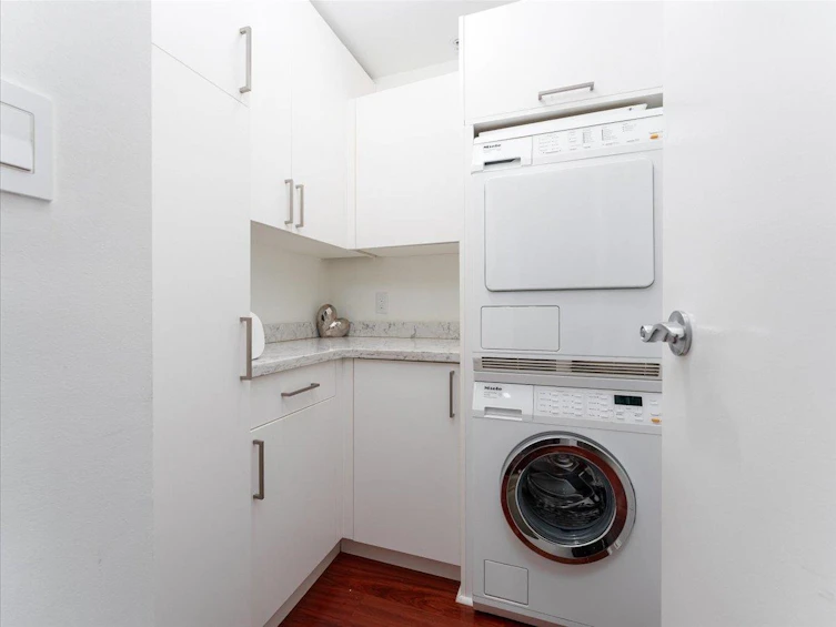 302-1600 Hornby Street, Vancouver, BC, V6Z 2S4 - 28