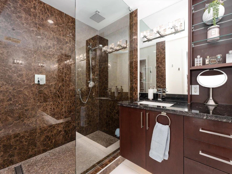 302-1600 Hornby Street, Vancouver, BC, V6Z 2S4 - 21