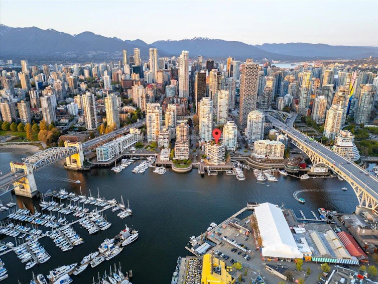 302-1600 Hornby Street, Vancouver, BC, V6Z 2S4 - 32