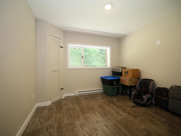 1747 Hanbury Road, Roberts Creek, BC, V0N 2W1 - 34