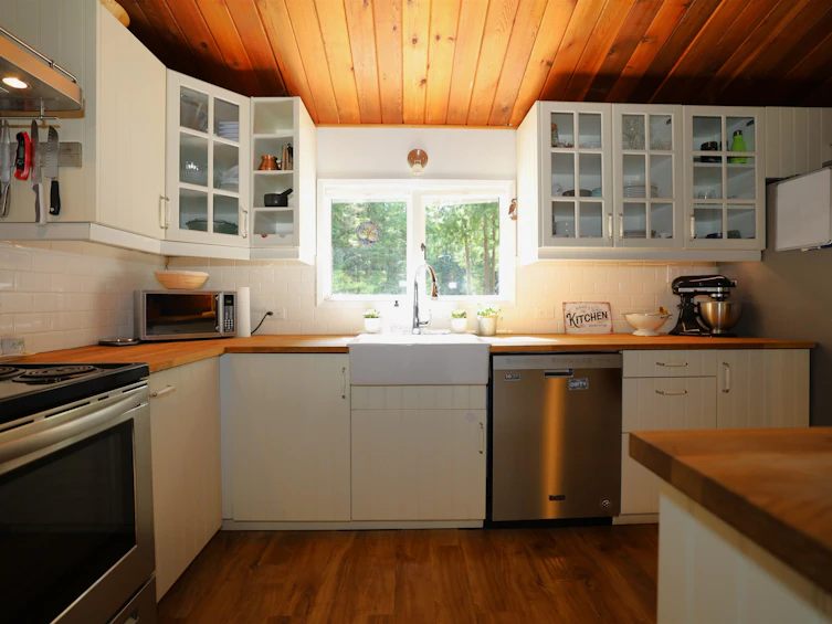 1747 Hanbury Road, Roberts Creek, BC, V0N 2W1 - 23