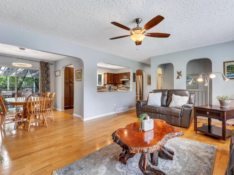 8116 Sumac Place, Mission, BC, V2V 5K9 - 12