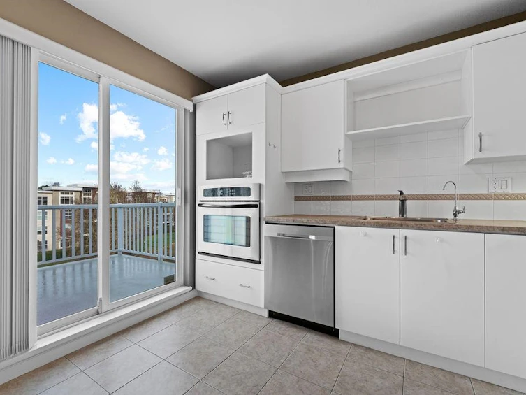 415-12633 No. 2 Road, Richmond, BC, V7E 6N5 - 12