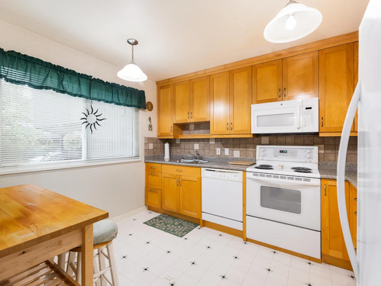 105-4001 Mt Seymour Parkway, North Vancouver, BC, V7G 1C2 - 11
