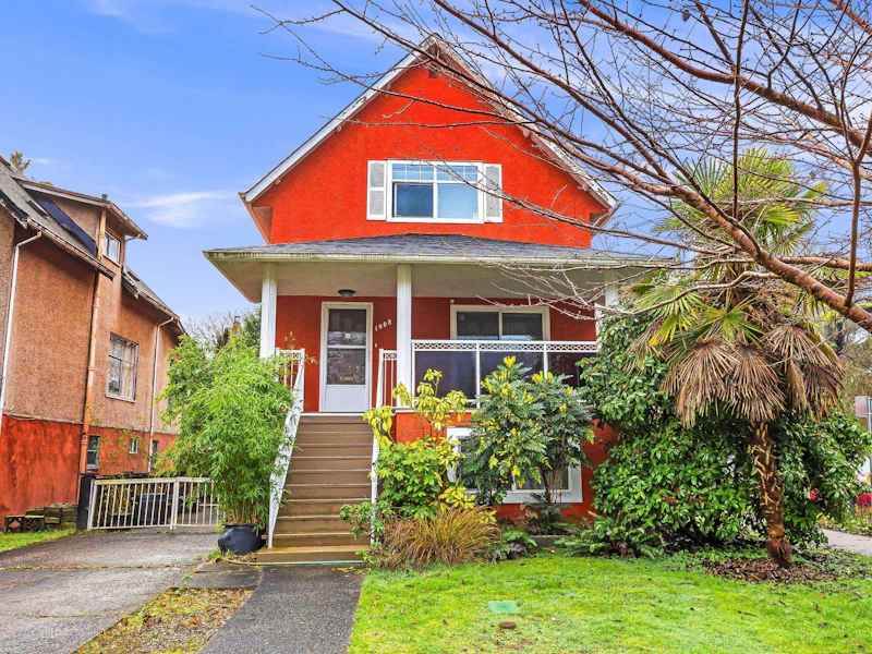 1008 E 22nd Avenue, Vancouver BC V5V 1W3
