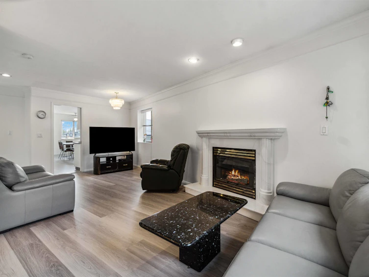 4411 Beatrice Street, Vancouver, BC, V5N 4J1 - 2