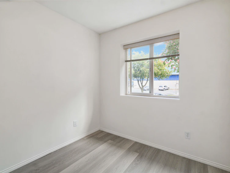 4411 Beatrice Street, Vancouver, BC, V5N 4J1 - 15