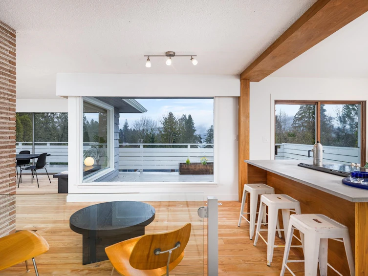 1008 Caledonia Avenue, North Vancouver, BC, V7G 1T3 - 35