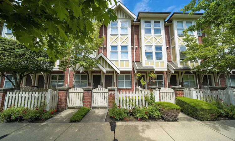 7-9333 Ferndale Road